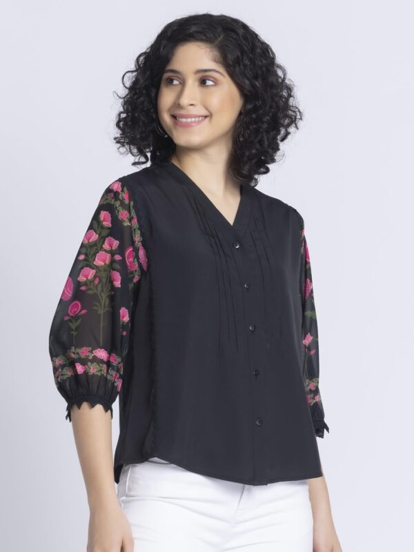 SHAYE Trending V-Neck Black Floral Print Three-Quarter Sleeves Casual Tops for Women - Image 7