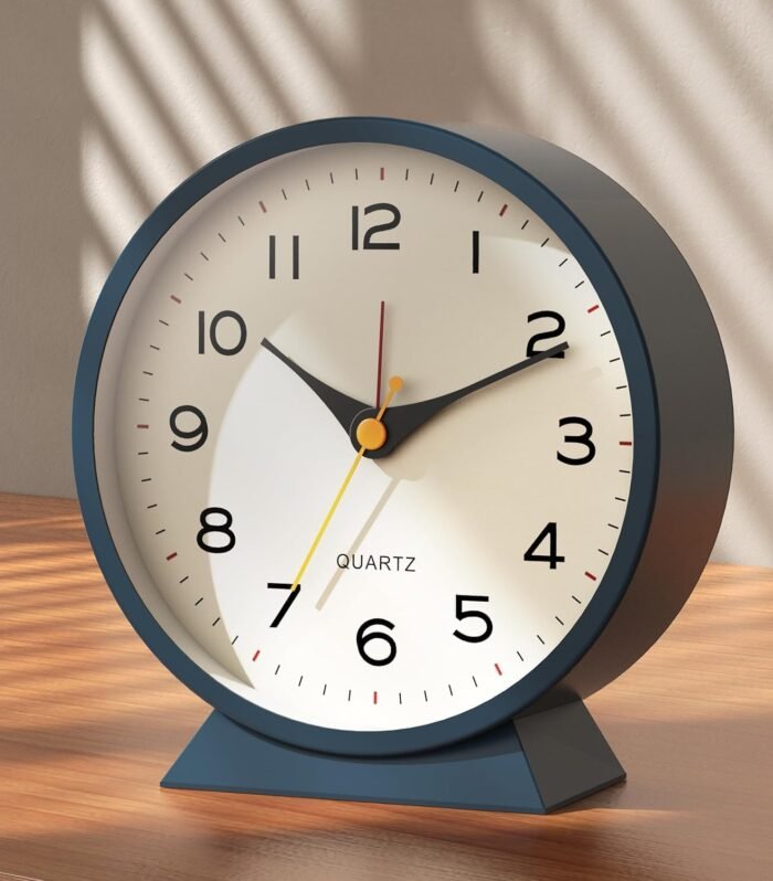 AERYS 4.5 inch Analog Alarm Clock with 1 Year Warranty, Retro Desk Clock Battery Operated,Slient Metal Table Clock with Light for Living Room Decor,Bedroom,Bedside (Navy Blue)